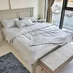 Spacious Beachfront Apartment