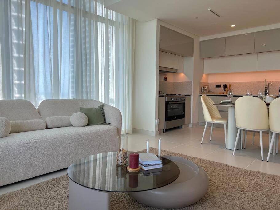 Spacious Beachfront Apartment
