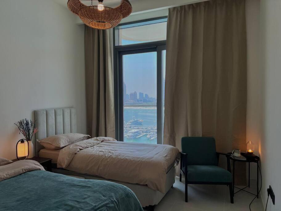 Apartment Spacious Beachfront