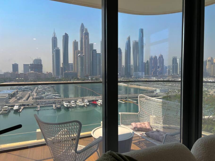 Spacious Beachfront Apartment Dubai