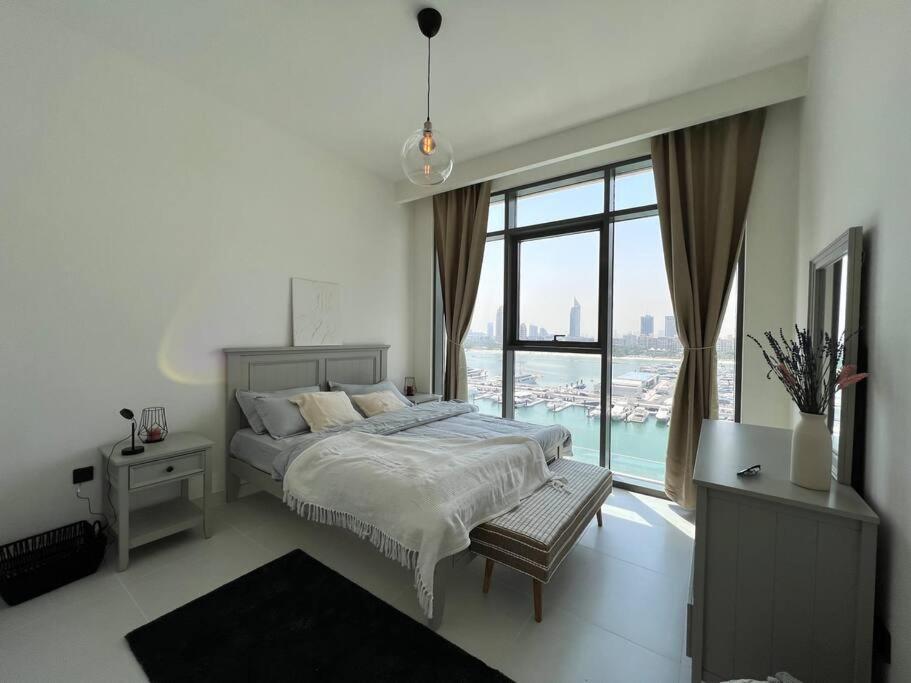 Apartment Spacious Beachfront *