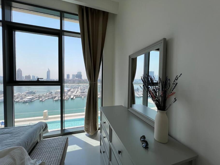 Spacious Beachfront *